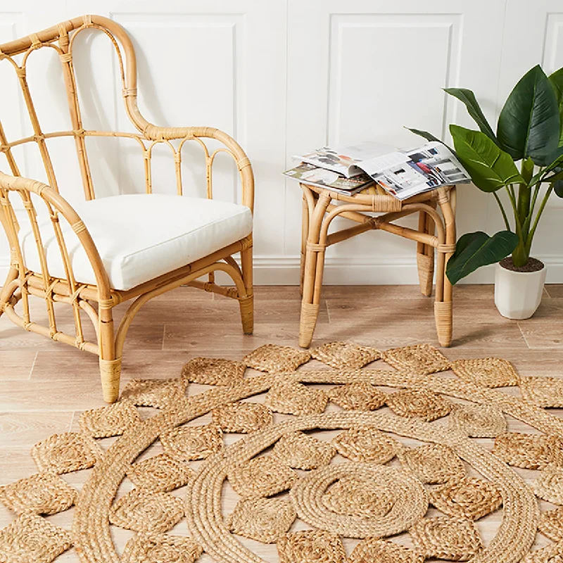 reversible carpet with bohemian patterns -Atrium Tessellate Round Rug (Natural)