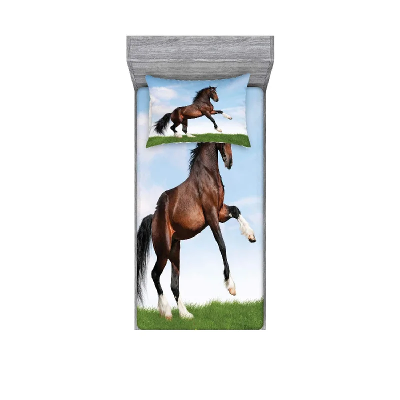 Pillow with memory foam benefits-Horses Fitted Sheet & Pillow Sham Set, Bay Horse Pacing On The Grass Energetic