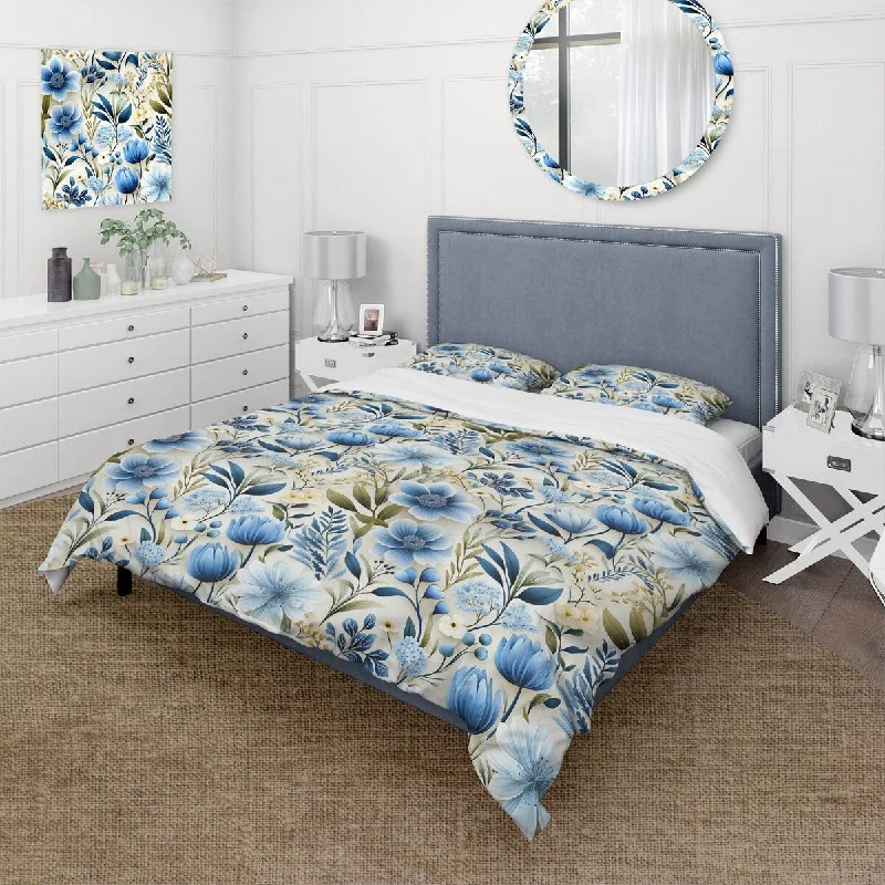 Best soft bed linens-Designart "White And Blue Ranunculus Fauna Pattern I" White cottage bedding set with shams