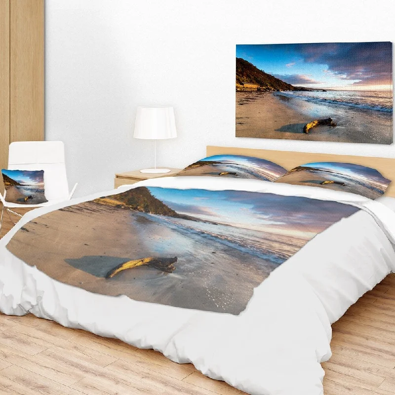 modern minimalistic throw blanket-Designart 'Looe Cornwall Beach at Sunrise' Modern Beach Throw Blanket