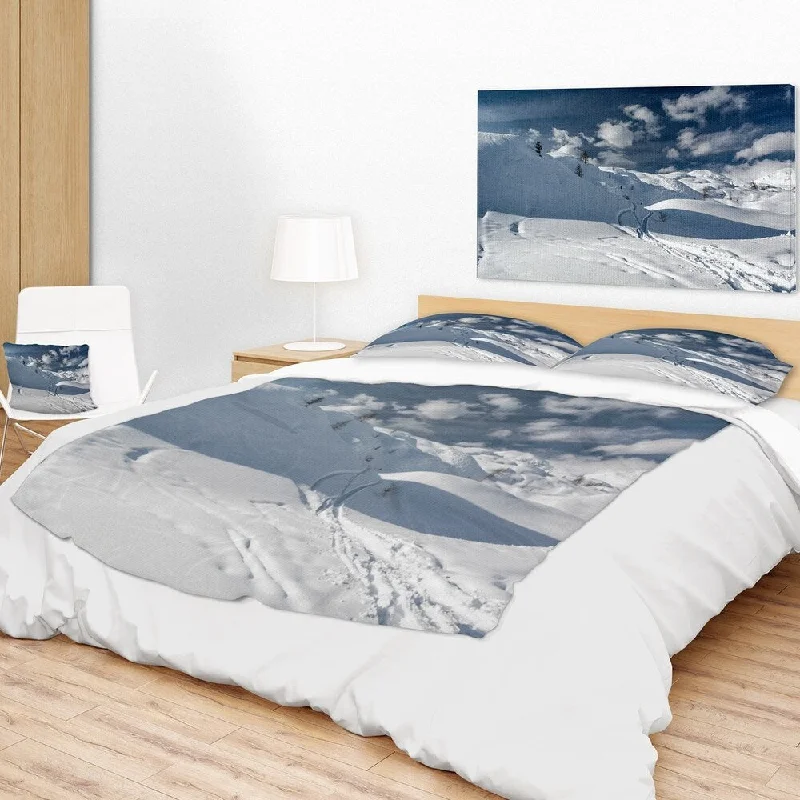 hypoallergenic throw blanket-Designart 'Ski Tracks on a Slope' Landscape Photo Throw Blanket