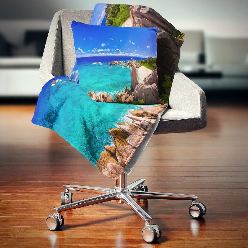 modern art throw blanket-Designart 'Tropical Beach Panorama' Seascape Throw Blanket