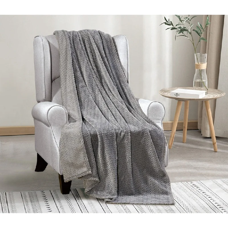 stylish bedroom throw blanket-Oversized Chevron Braided Throw Grey